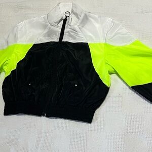 New look supreme cropped jacket